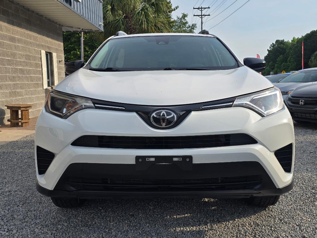 2017 Toyota RAV4 LE photo